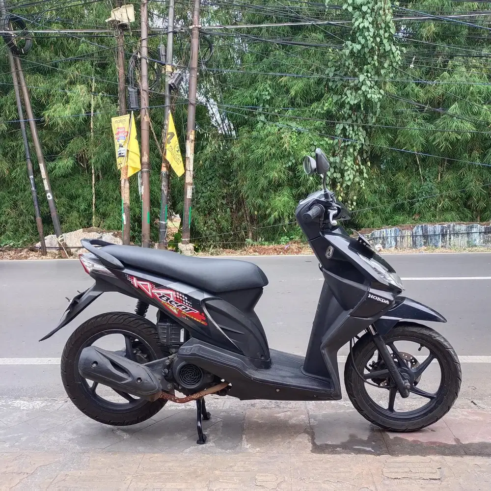 Honda Beat Karbu 2011 (Bagus Lengkap)