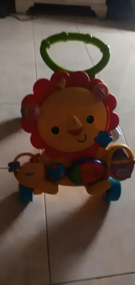 Asli fisher price musical lion walker