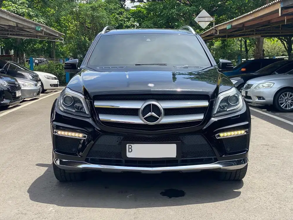 MERCEDES BENZ GL350 CDI AT HITAM 2013