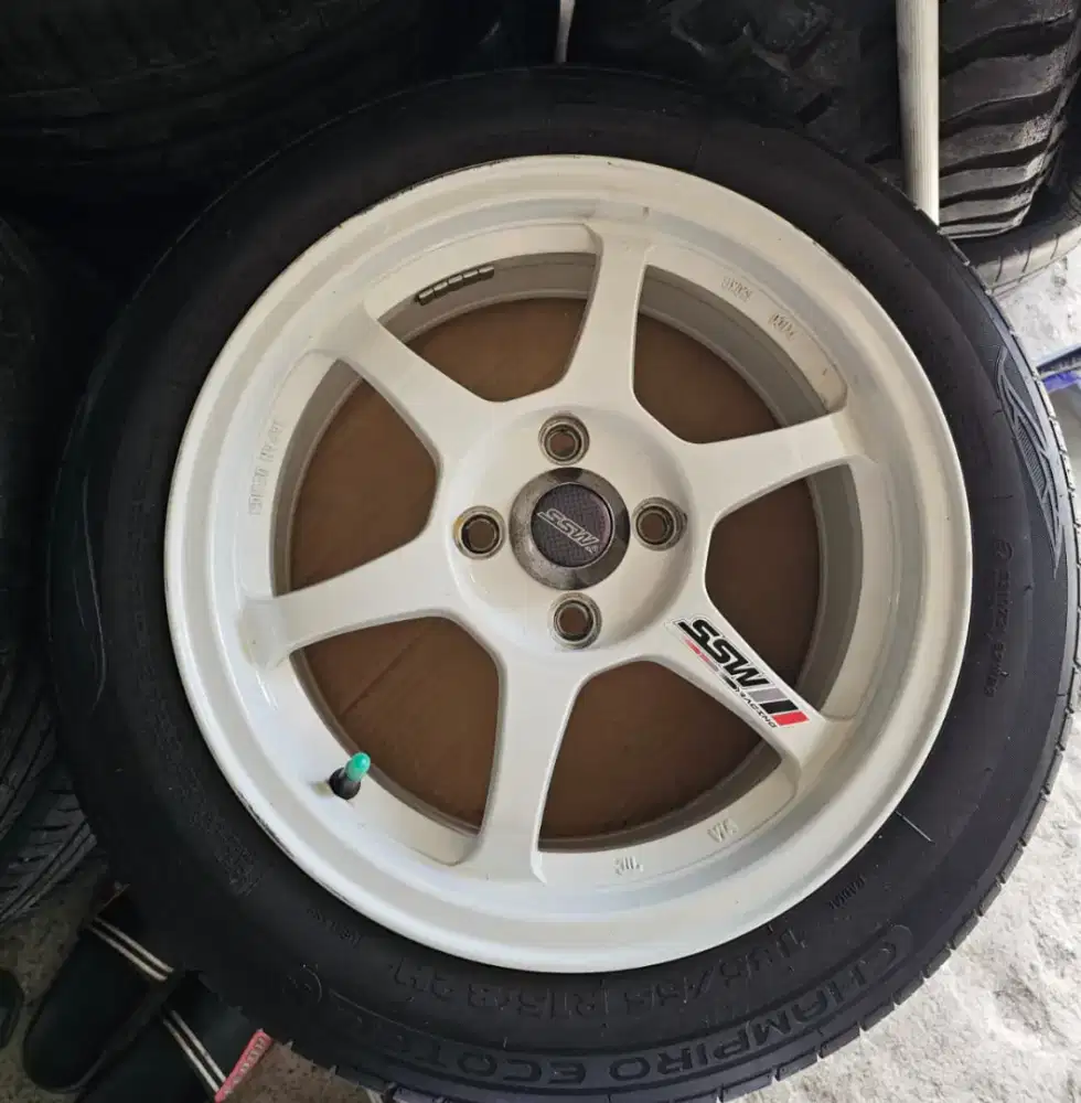 Velg SSW (thailand) R15 PCD4x100. 4pcs velg + Ban Bagus