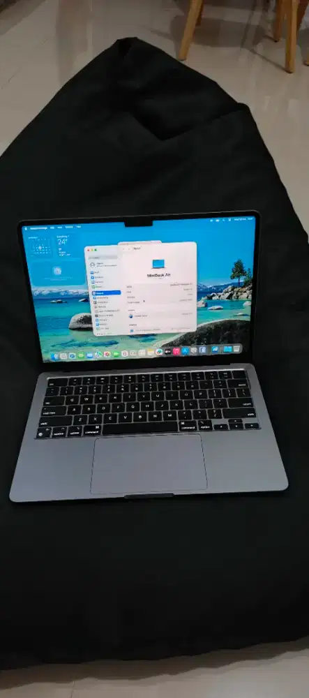 Jual cepat Macbook air M2 2022, 13,6 inch, 8/256Gb