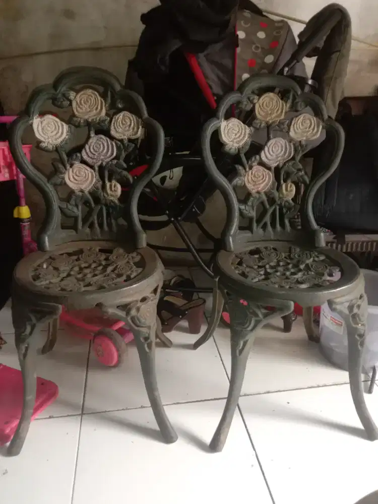 Kursi besi tempa buat di teras/ditaman lokasi Cilebut bogor