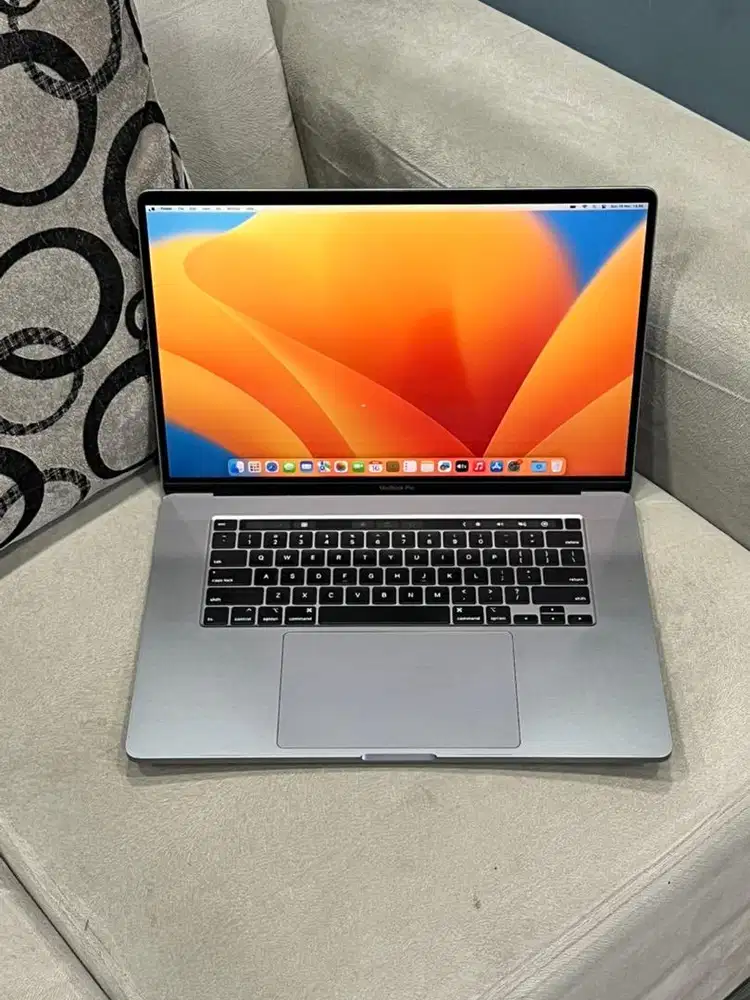 MacBook Pro 2019 16” 16/1TB Gray Dual VGA