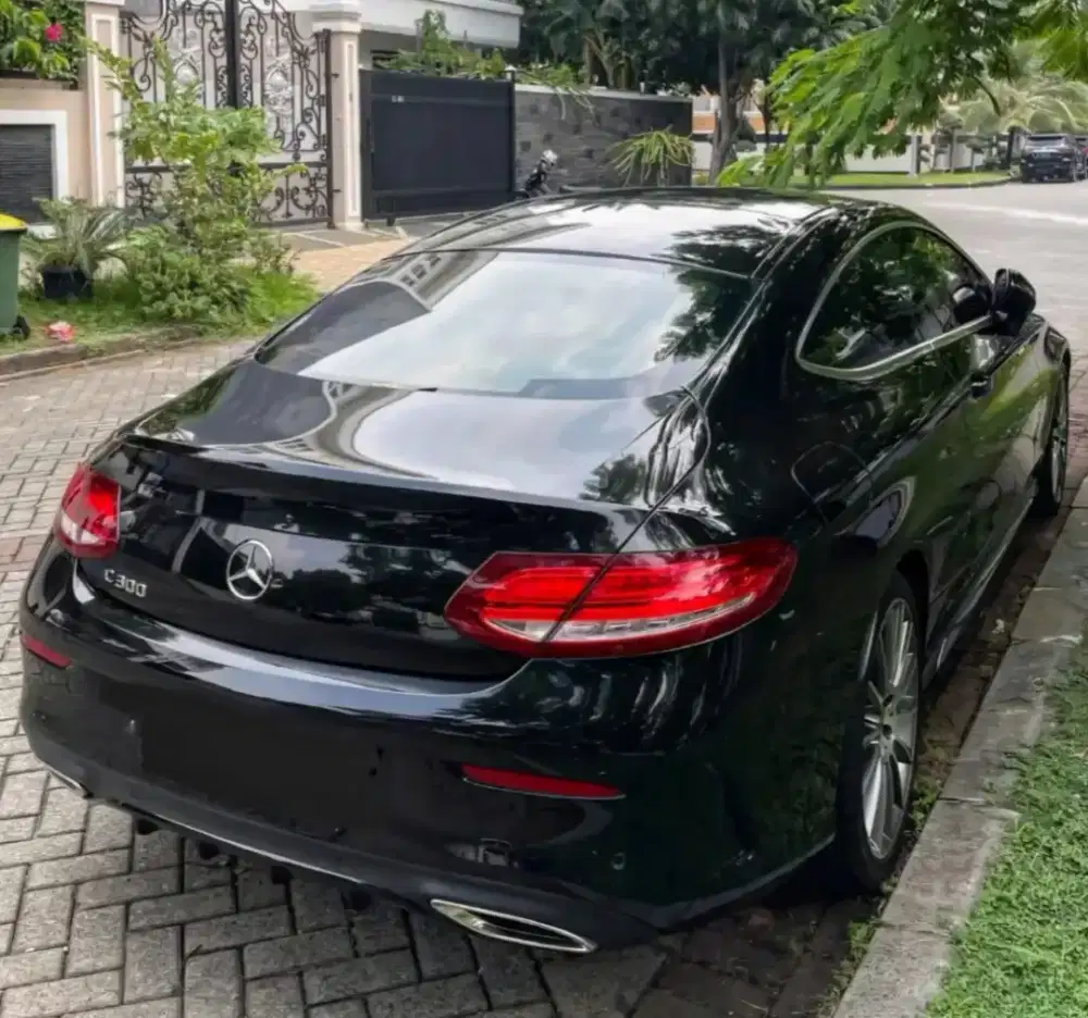 MURAH. Mercedes Benz C300 COUPE AMG 2019 w205 e300 2018