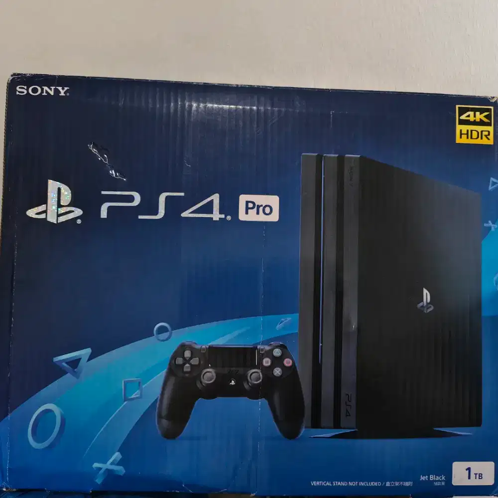 PS4 Pro 1TB + 2 Stik + Game | Mulus 7 Bulan Pakai