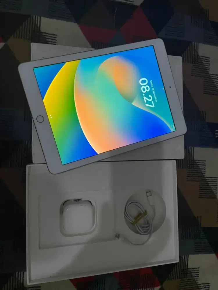 Jual cepat ipad 6 32gb wifi fullset
