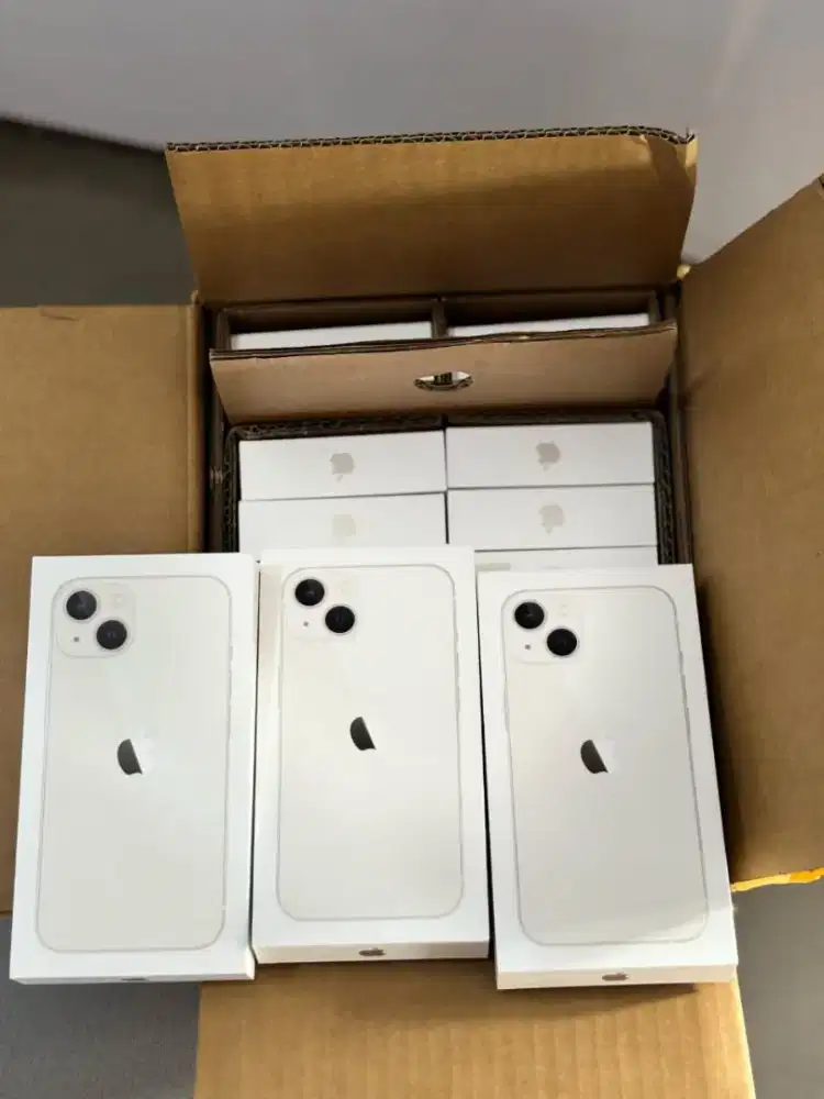 Iphone 13 128 garansi ibox