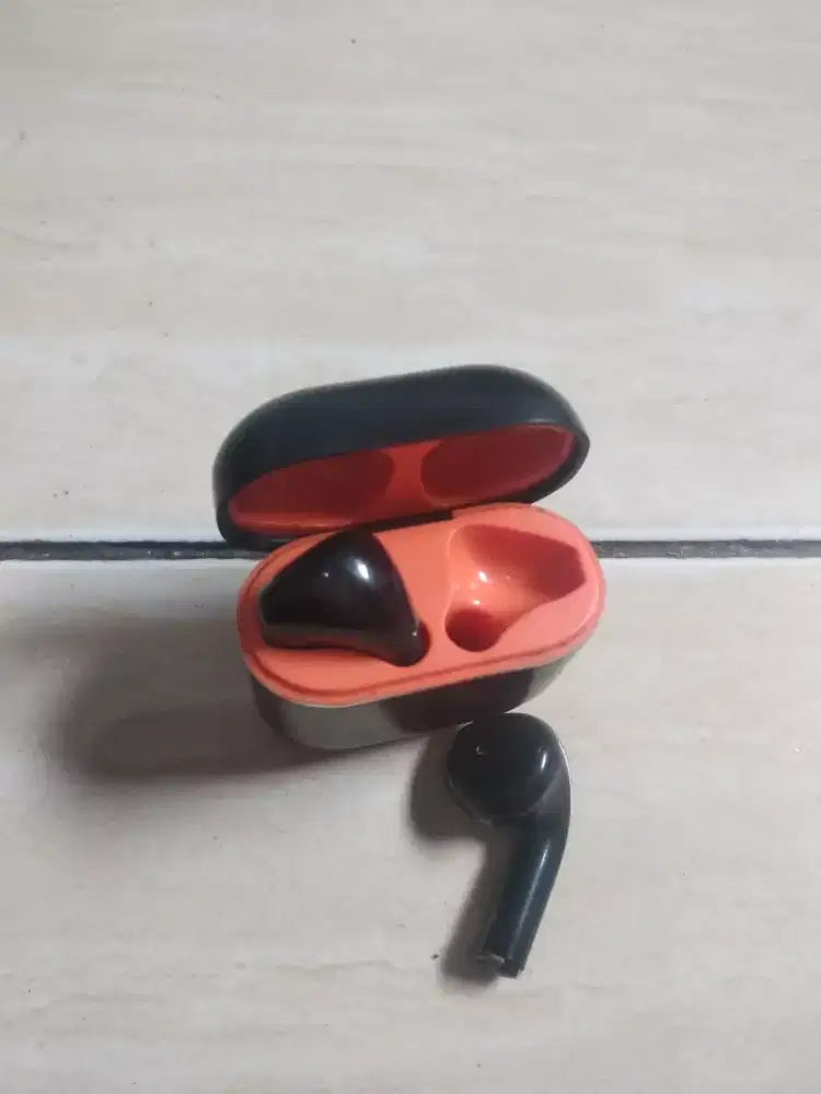 TWS airbuds robot T50s