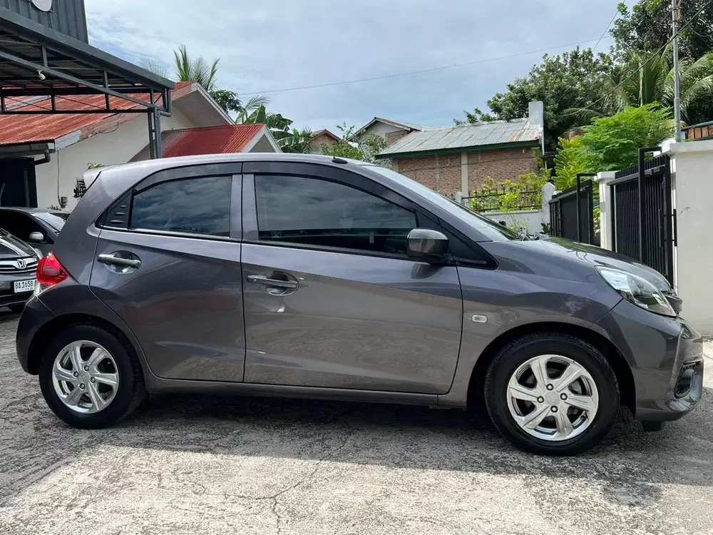 Brio E Automatic 2018 kilometer 40rb Asli kondisi istimewa