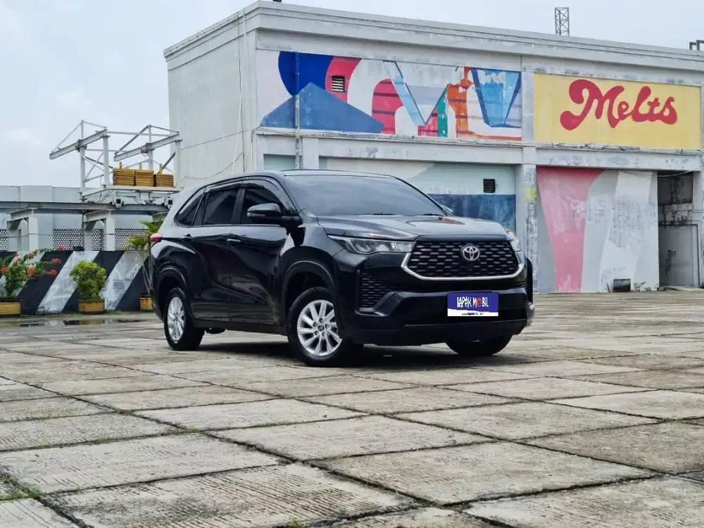 Toyota Innova Zenix 2.0 G CVT MATIC AT 2023 Hitam KM 30RB