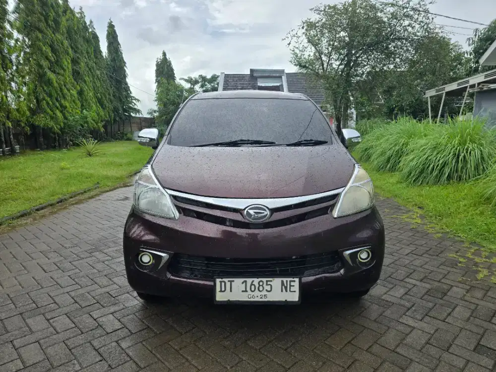 Dijual xenia R manual 2015 plat DT kendari surat2 lenkap