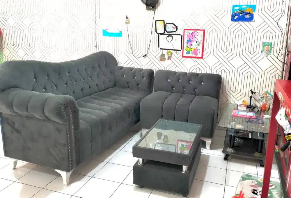 Sofa tipe L minimalis