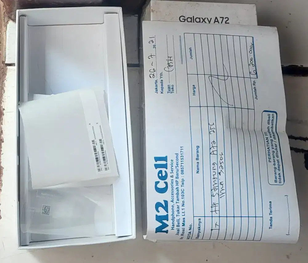 Samsung a72 putih mulus