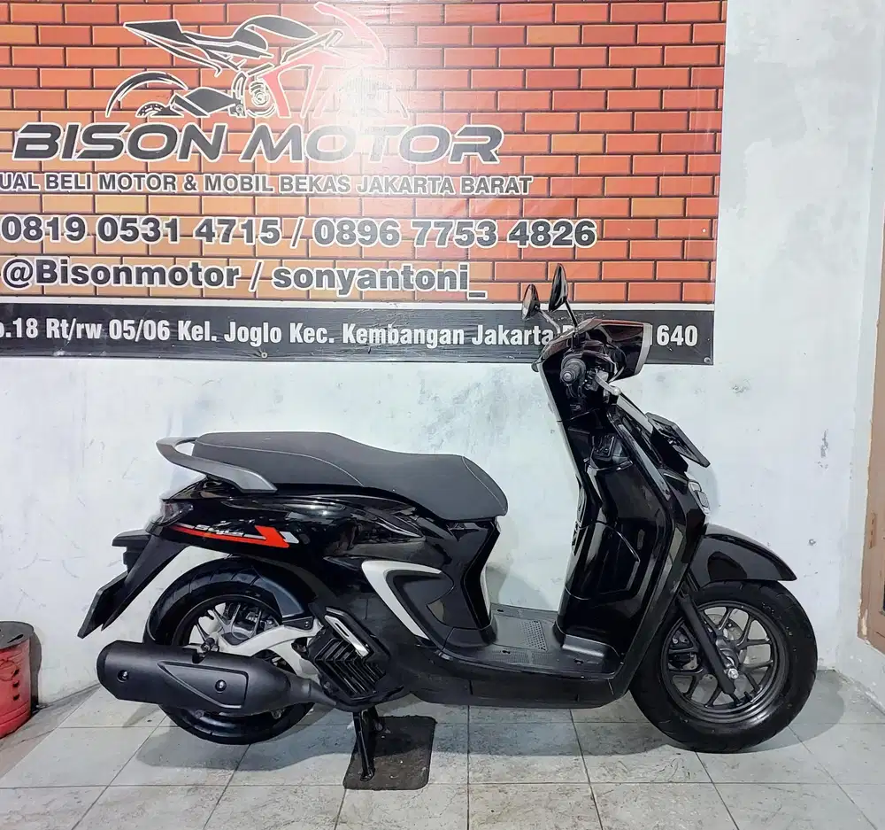 HONDA STYLO CBS ISS 160 KEYLESS TAHUN 2024 ISTIMEWA WARNA HITAM GLOOSY
