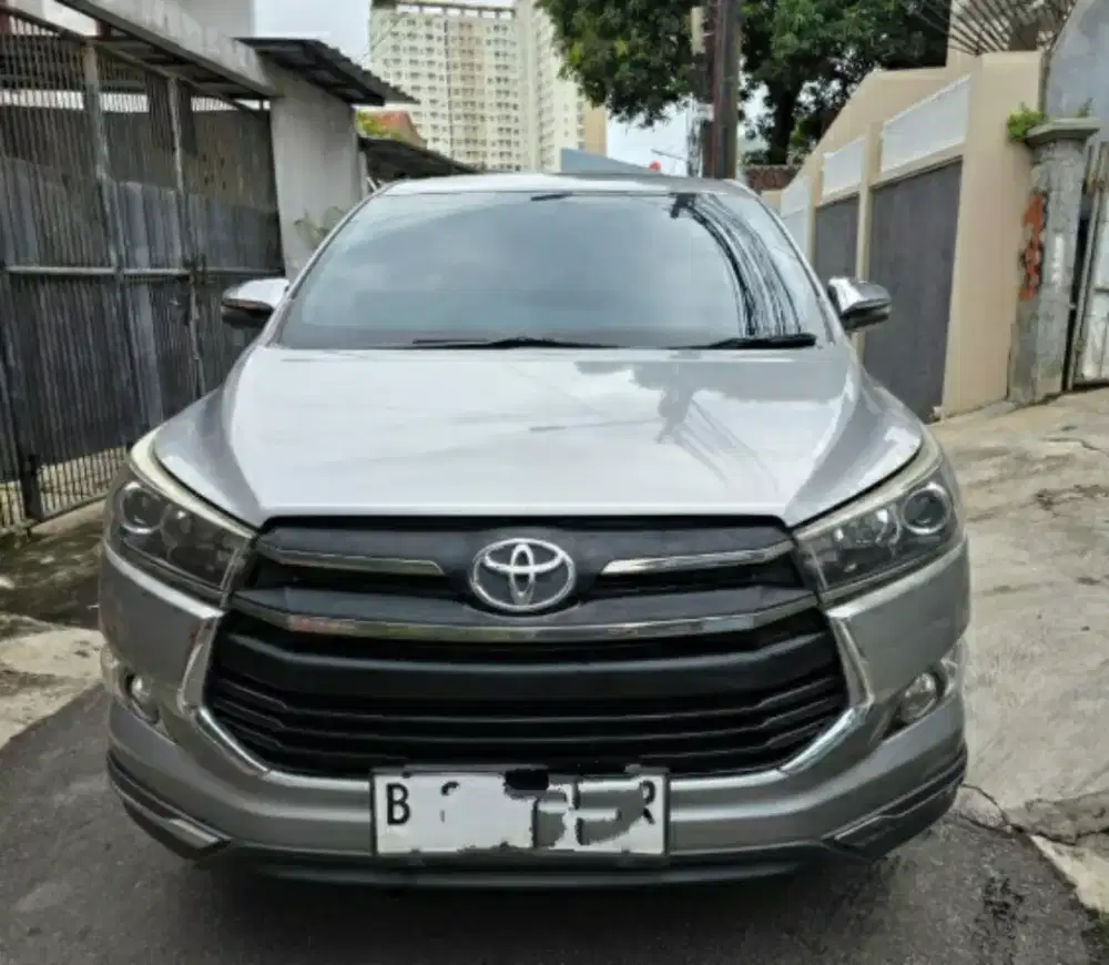 Toyota Innova Venturer Bensin 2018 NIK 2017 Manual