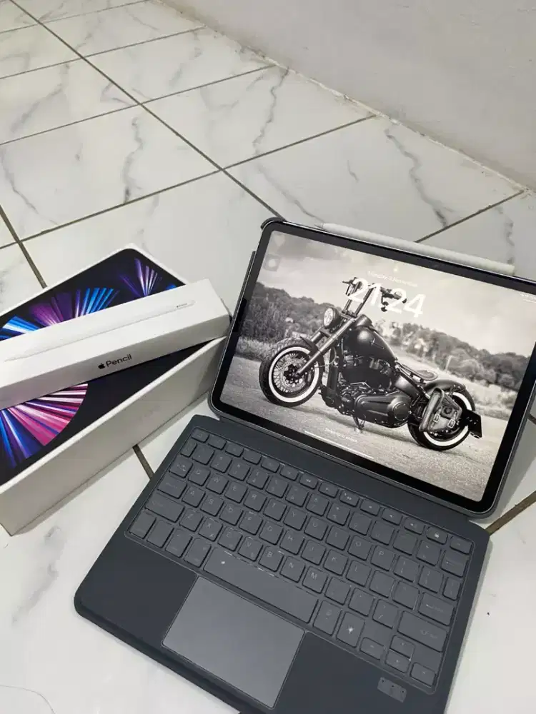 Nama Barang : iPad M1 Pro Gen 3, 128gb (inter)
Kondisi : good