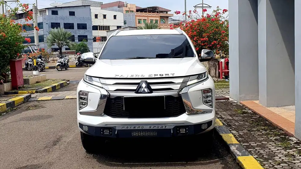 Mitsubishi Pajero Sport Dakar Ultimate 2.4 Diesel 2023 Like New Record