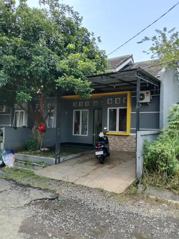 Di Sewakan Atau Di jual sebuah rumah di Cikaret