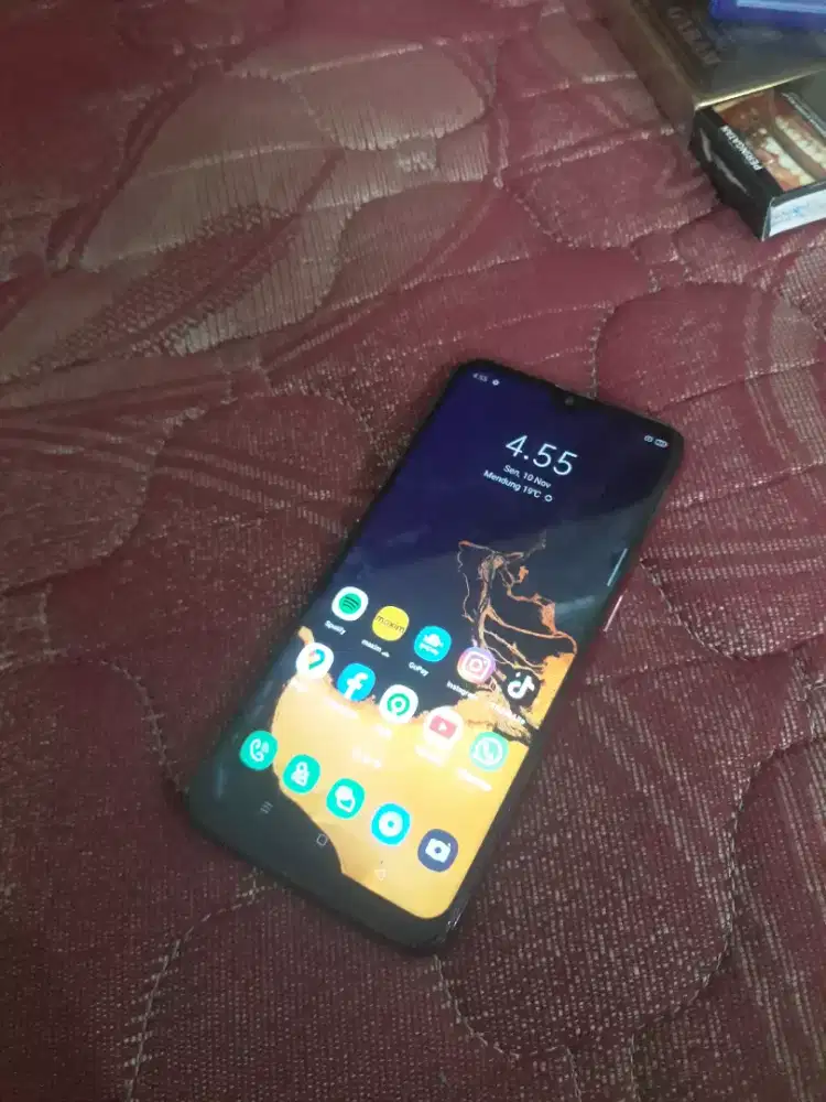 Oppo F9 Ungu 4/64