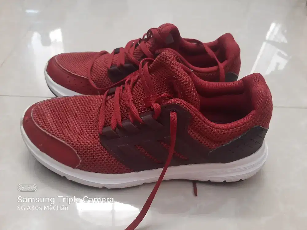 Sepatu adidas adidas