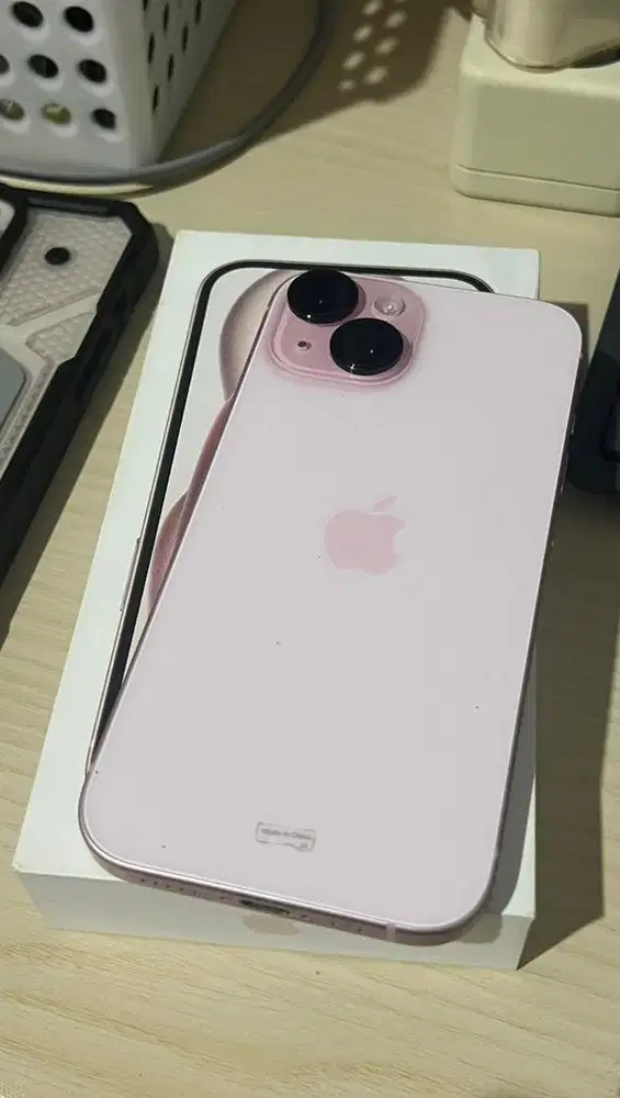 Iphone 15 pink 256GB Garanis Ibox