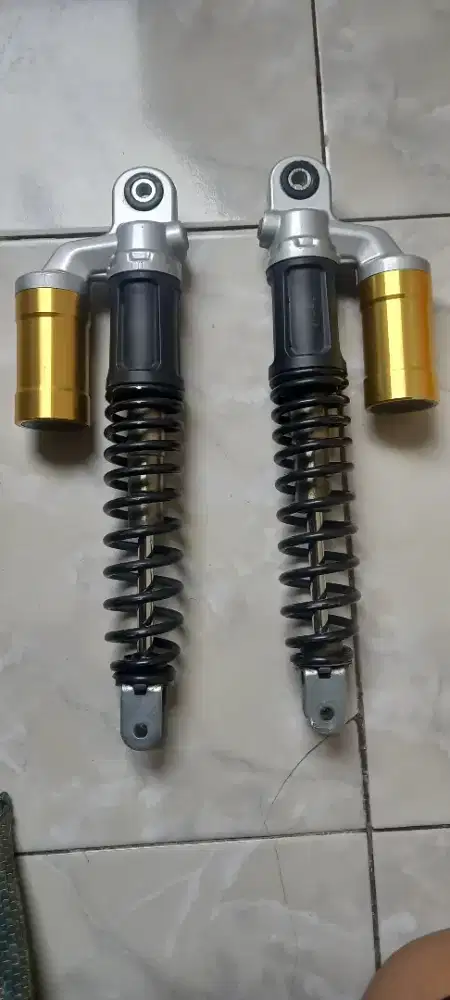 Shock belakang Nmax 155