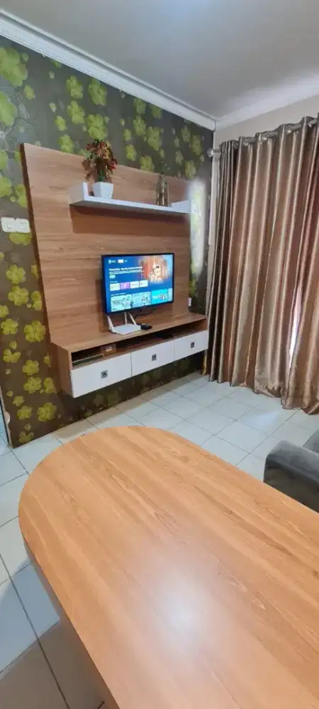 DISEWAKAN PER 6 BULAN APARTEMEN SENTRA TIMUR ISI LENGKAP