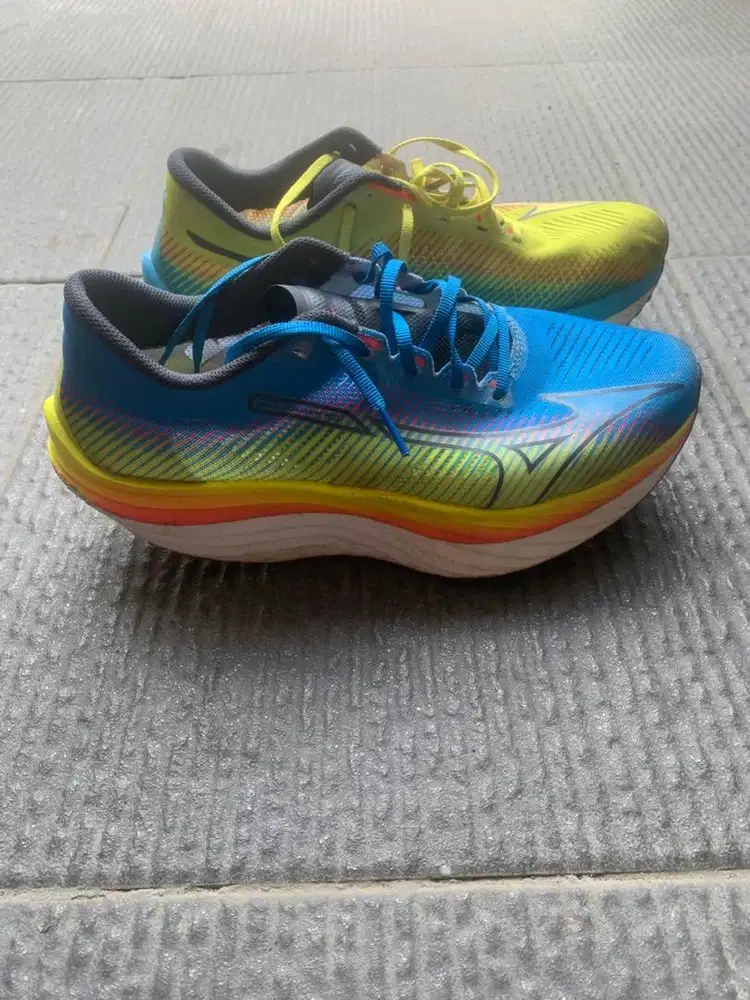 Dijual Sepatu Lari Mizuno Rebellion Pro