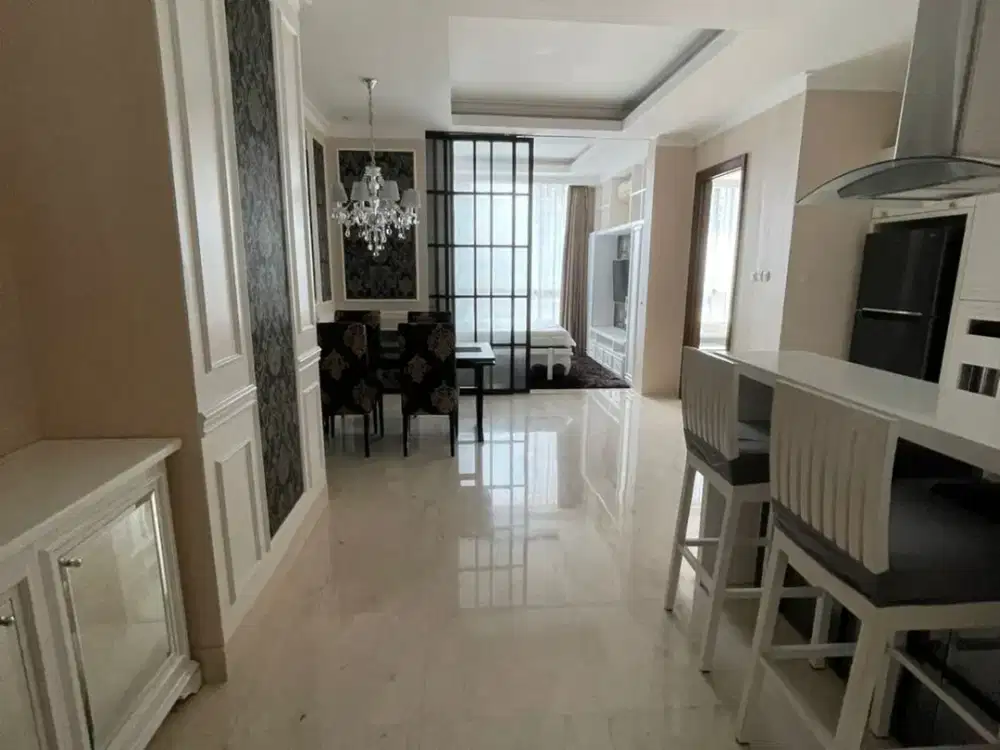 Disewa Apartemen Residence 8 Furnished 2BR Uk 102 m² at Jakarta Selatan