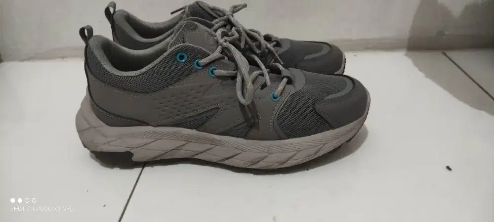 Sepatu Declan Second