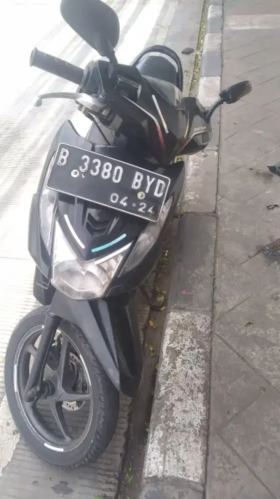 Jual motor bekas Honda beat