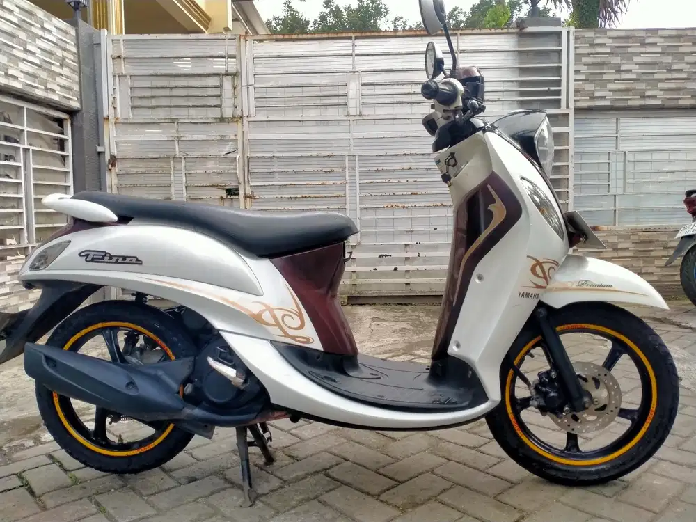 Yamaha Fino injeksi lengkap motor sehat keterangan detail dibawah