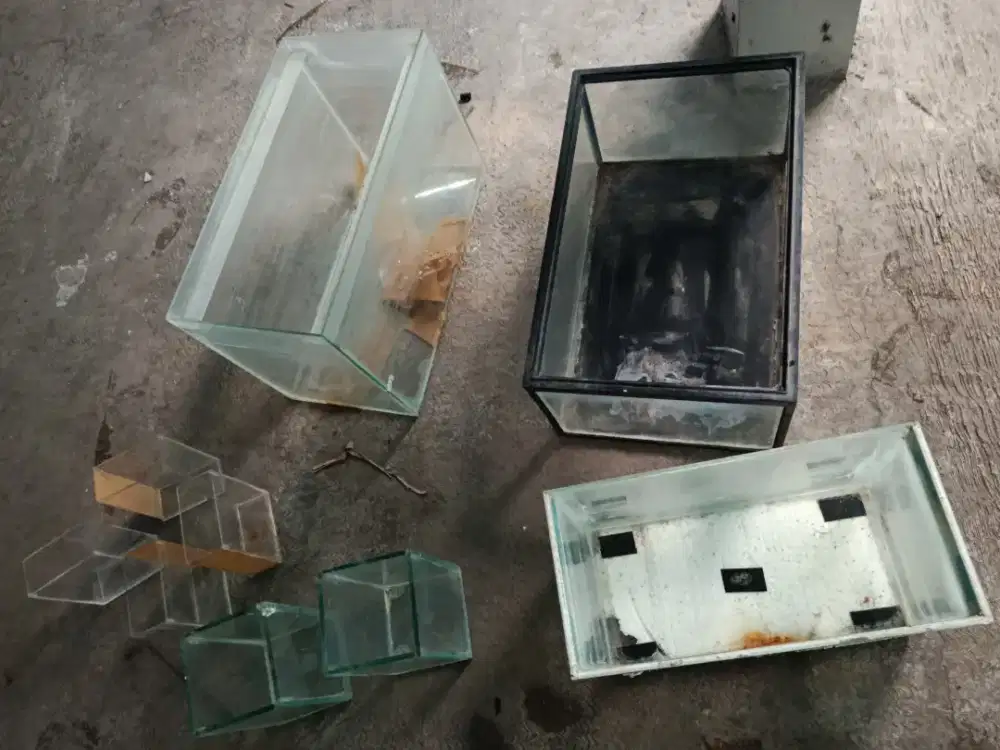 Jual 1 set akuarium soliter