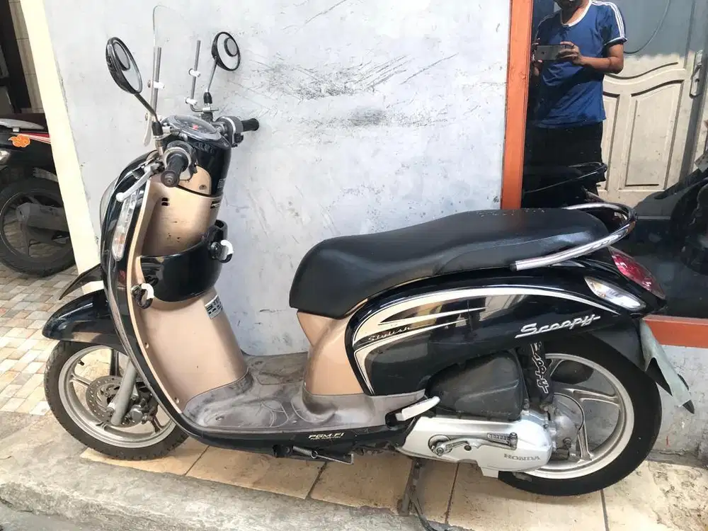 Dijual honda scoopy 2015