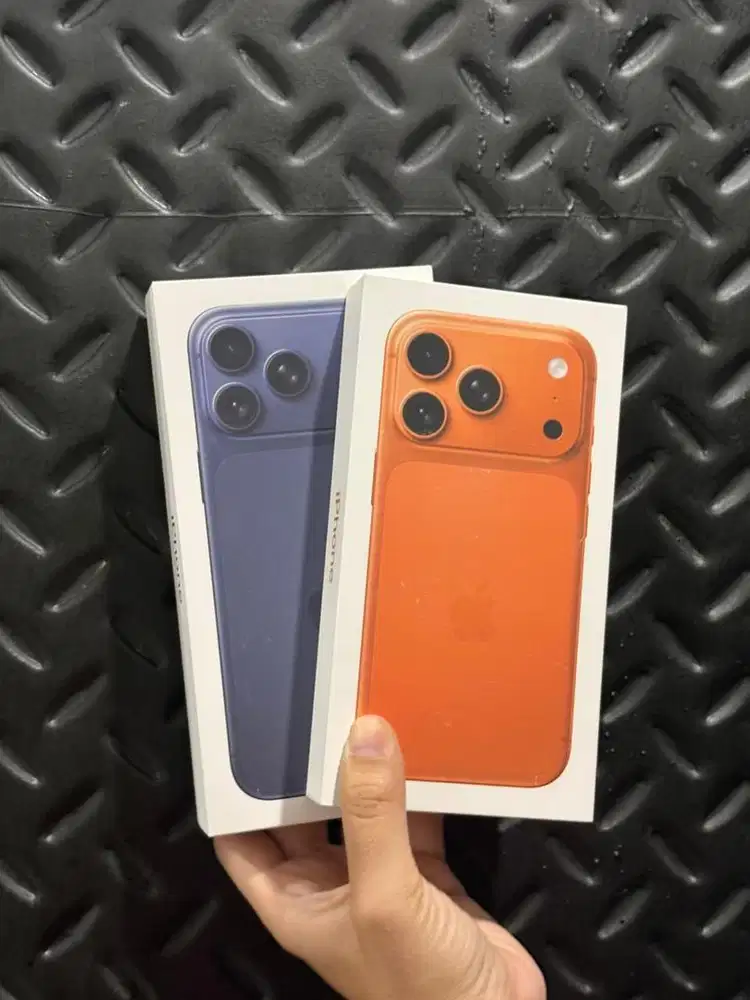 Iphone 17 pro orange