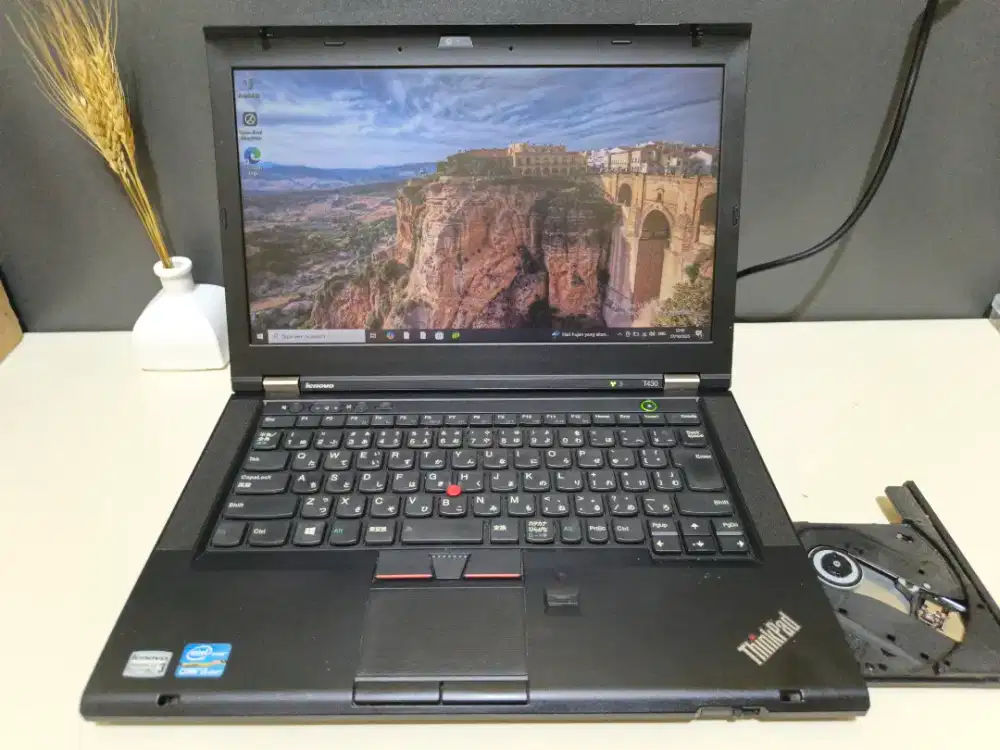 Jual Cepat Laptop Lenovo Thinkpad T410 Core i5-3320 Ram 8Gb Ssd 128Gb