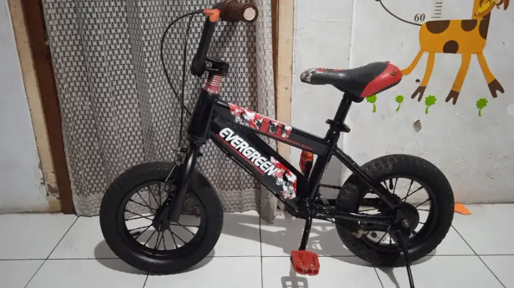 Sepeda anak 12 masih bagus mulus Depok 1