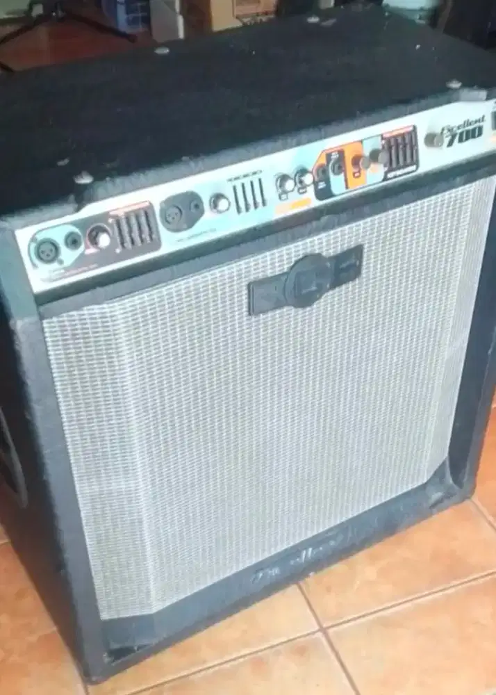 Amply keyboard/drum elektrik 15 inch