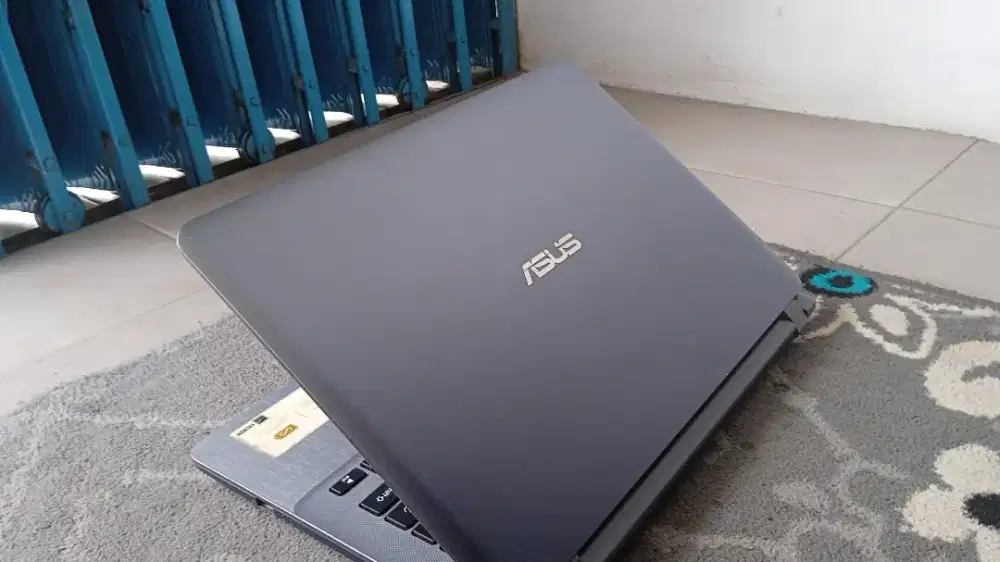 Asus A407m celeron N4000