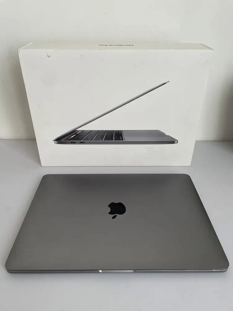 Dijual Macbook Pro Touchbar i5 256 13 inch 2020