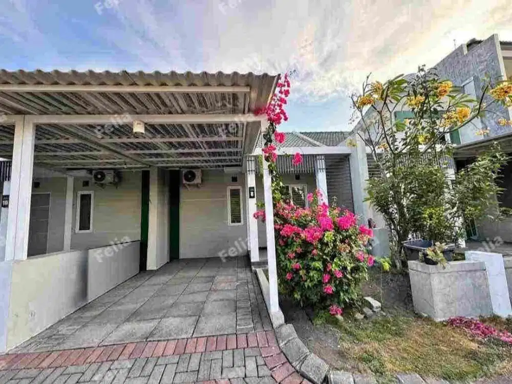 one gate sistem‼️Rumah sukolilo dian regency