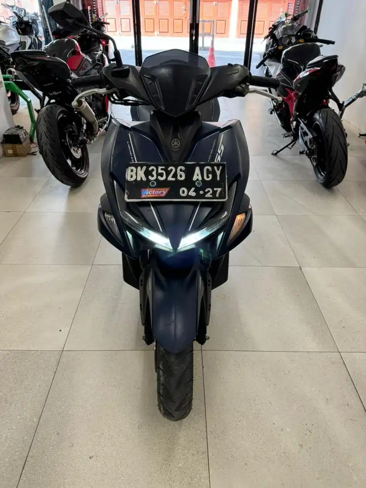 Yamaha Aerox 155 VVA ABS Keyless Remote 2017 warna Biru Silver Aeroks