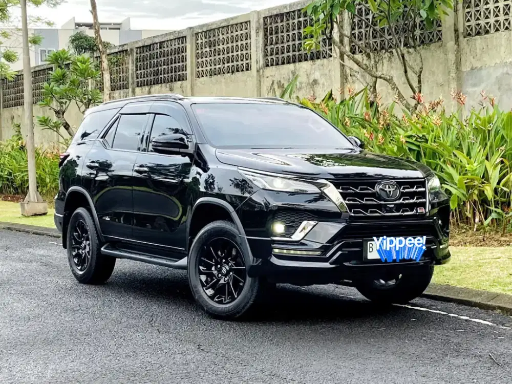 Fortuner gr at diesel 2023 km low