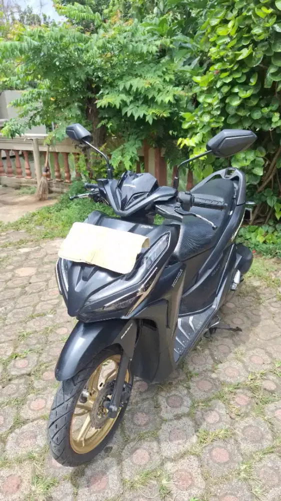 HONDA VARIO 150 KEYLESS ABS HITAM
