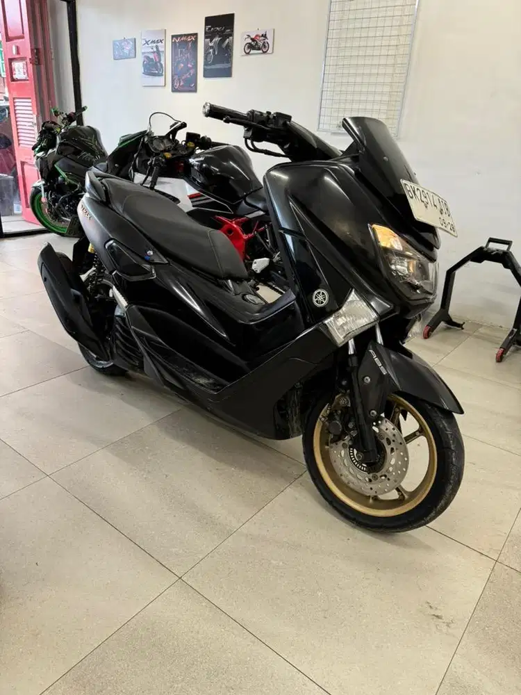 [Tipe ABS] Yamaha Nmax ABS 2018 Hitam Nmex 155 VVA CC Matic Motor
