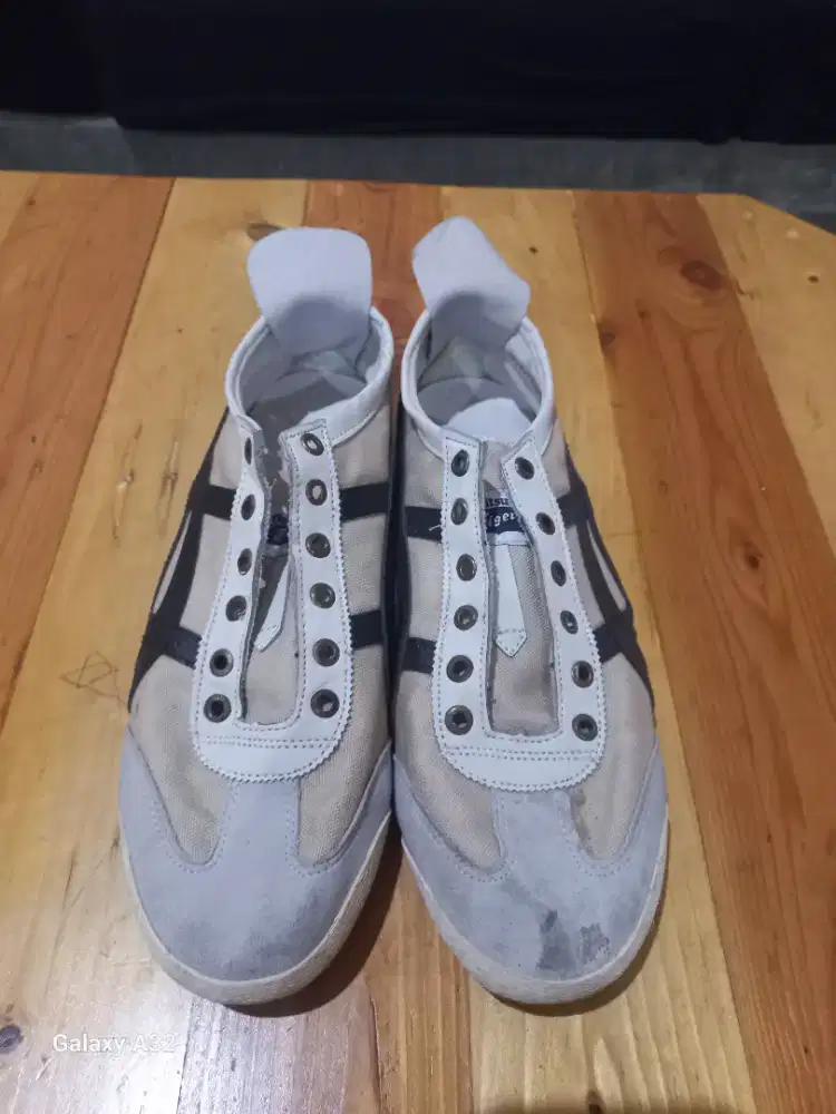 Onitsuka tiger slip On size 44