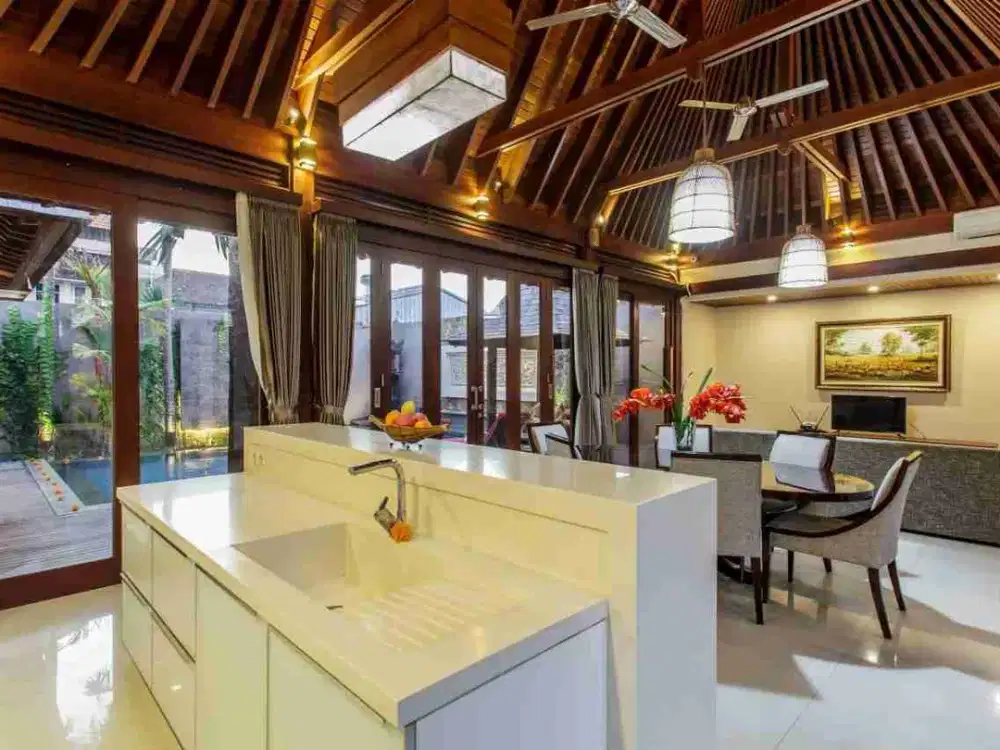 4 Bedroom Villa Cantik Tukad badung Lingkungan tenang SHM lokasi strategis Fully Furnished