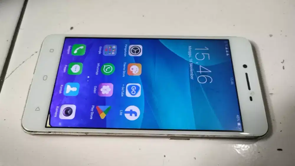 Oppo A37f 4G 2/16 layar 5 inchi siap pakai