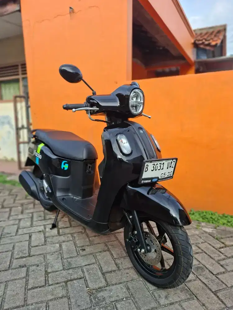 Yamaha Fazzio Hybrid 2025 Bln 5 istimewa
