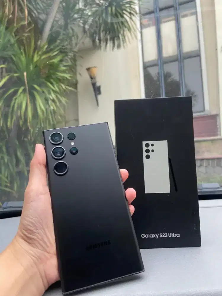 Samsung 23 Ultra 12Gb / 1Tb